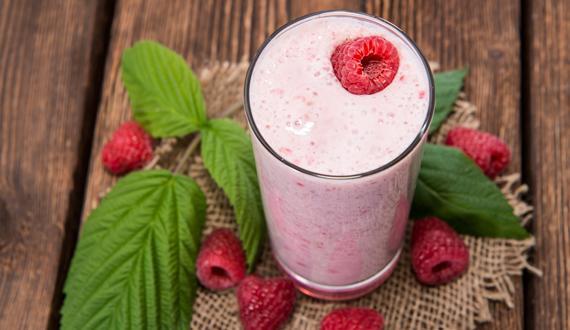 Coconut Raspberry Smoothie